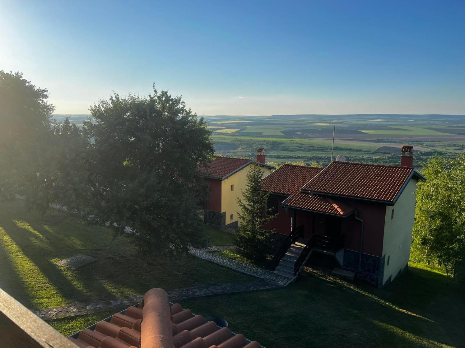 Парк Хотел Боили-Кирека Kaspichan Exterior photo